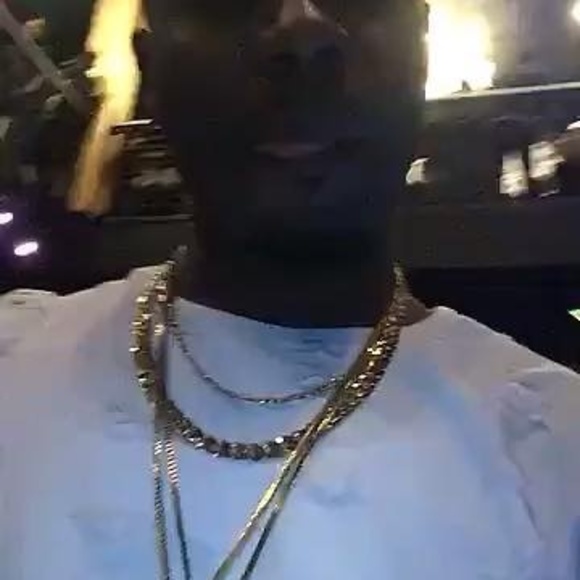 Meet your Posher, Bee - Picture 1 of 1